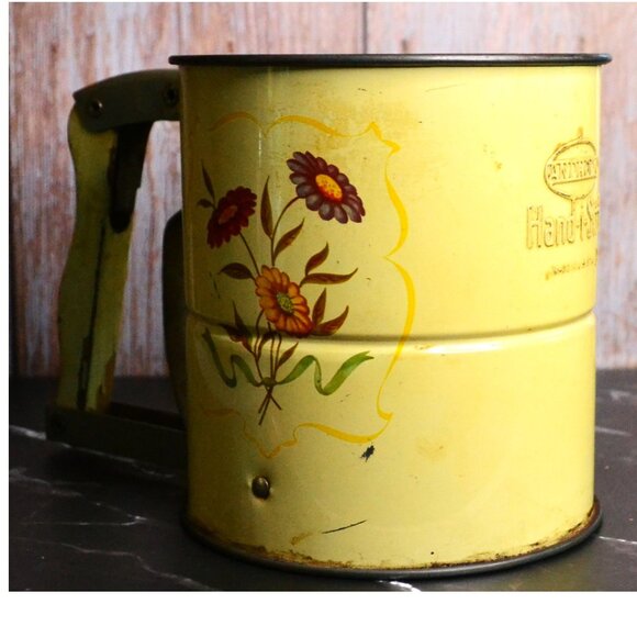 Vintage Mid-Century Androck Sifter Floral Design Mid Century Farmhouse Decor - Picture 4 of 8